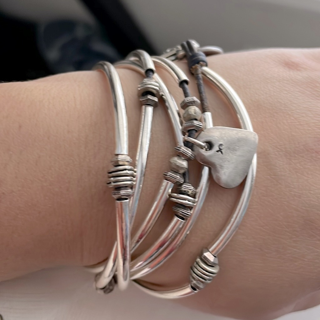 Lizzy James Bracelet Or Necklace 45$